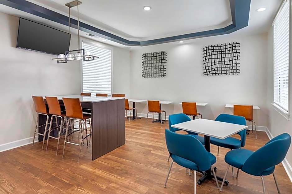 Clarion Pointe Morrow - Atlanta South