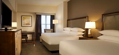2 Double Beds