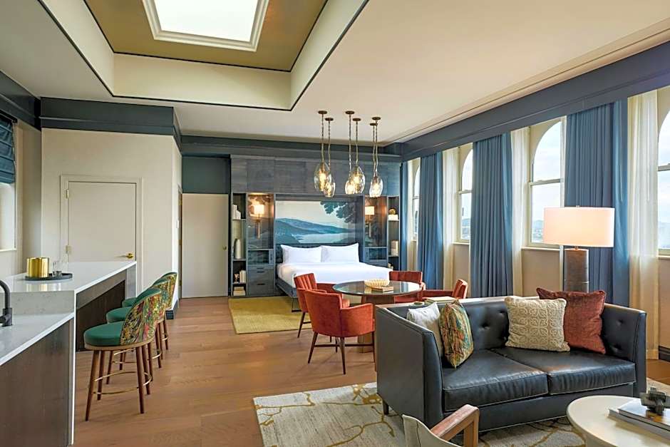 The Atterbury Hotel, Autograph Collection
