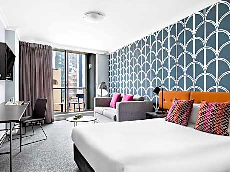 Studio 1 Queen Bed