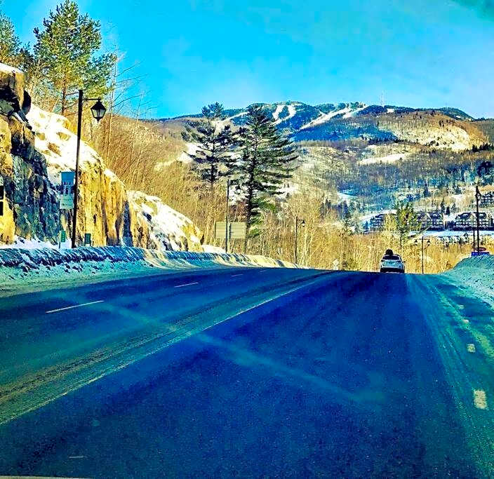 fully equiped Condo, pool and Spa only in summer