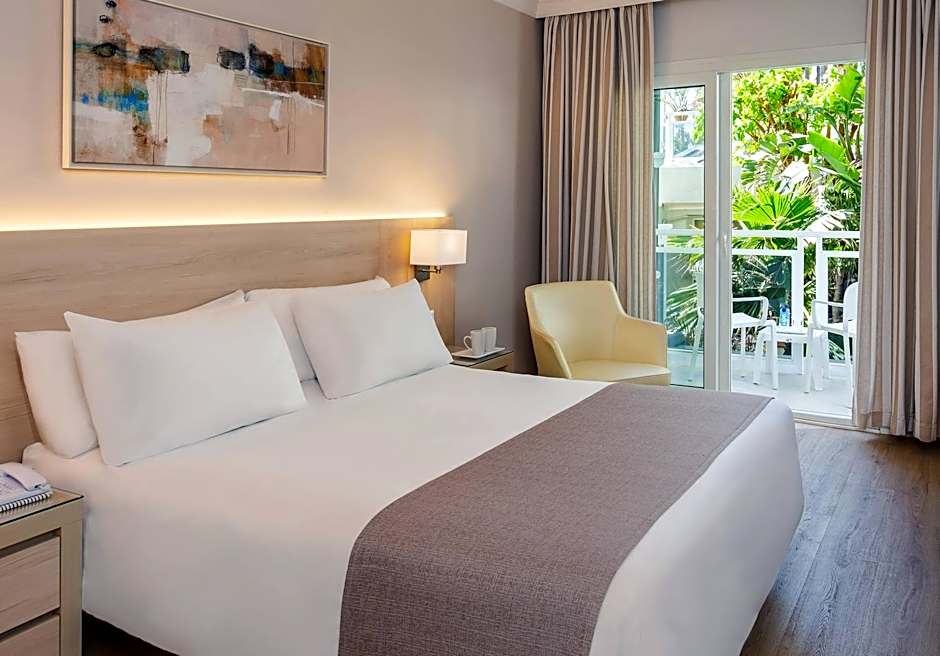 Hotel Las Arenas, Affiliated by Melia