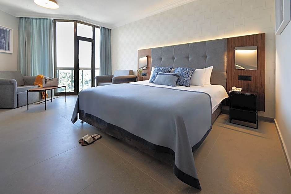 Caesar Premier Tiberias Hotel