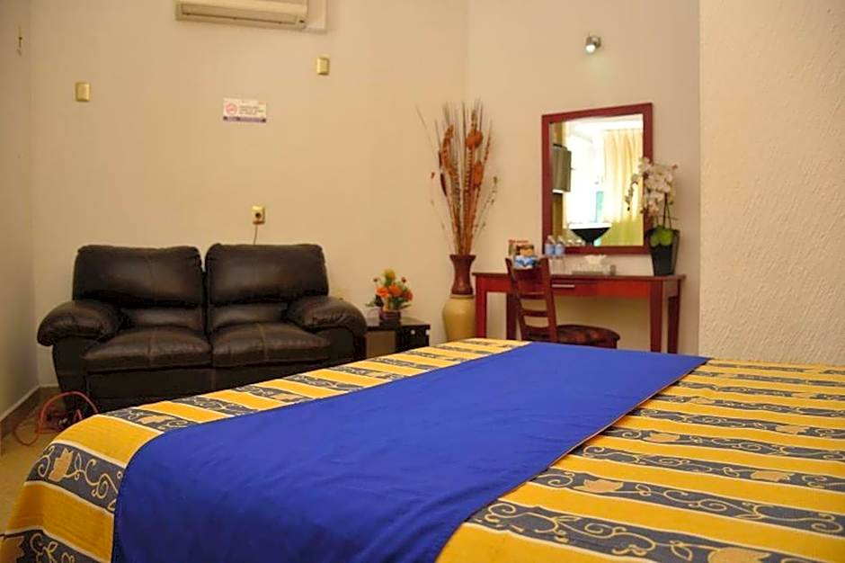 Hotel Paradise Inn