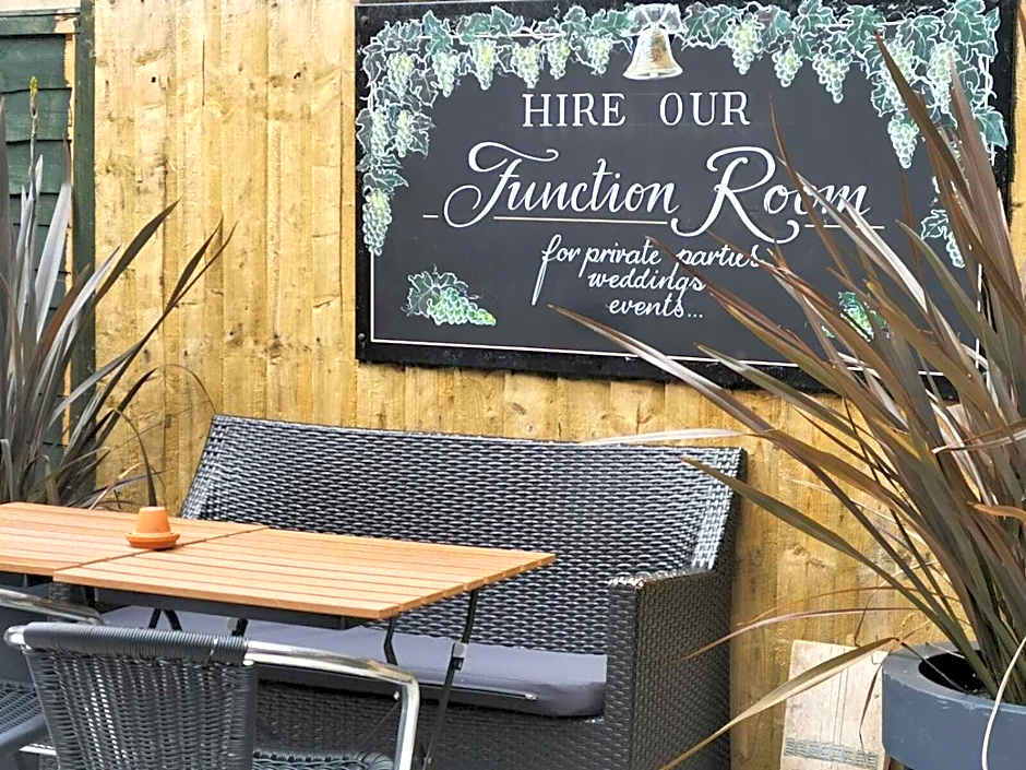 The Old Bell - Warminster