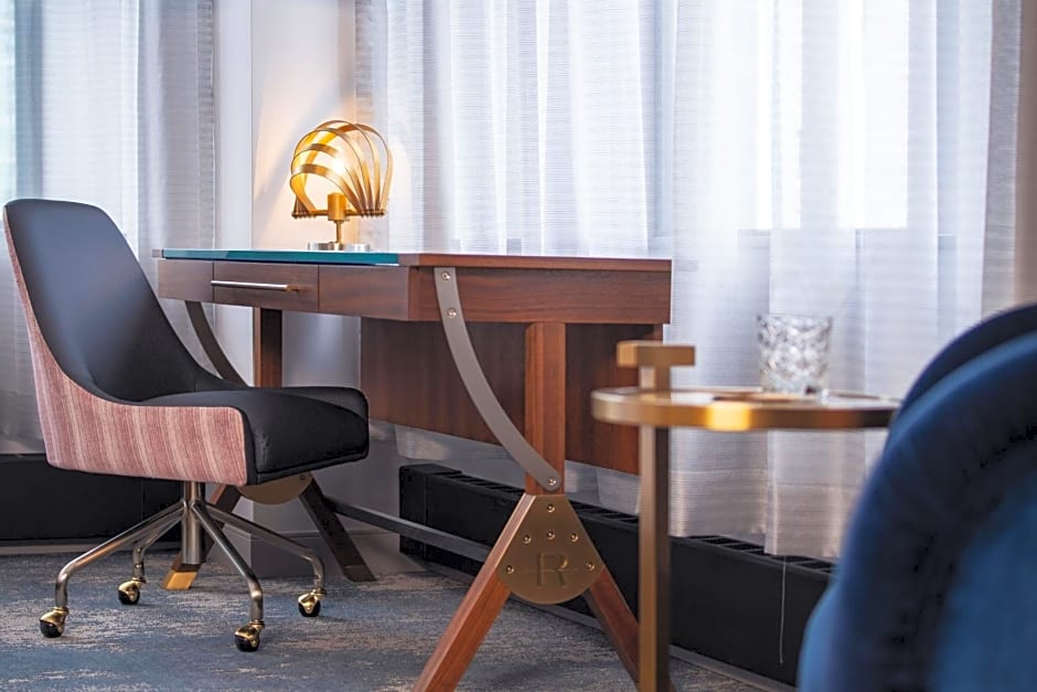 Rand Tower Hotel, Minneapolis, a Tribute Portfolio Hotel