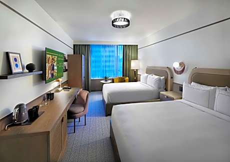 Mingle - Double Queen Room