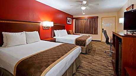 Queen Room with Two Queen Beds - Non-Smoking