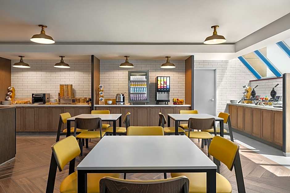 Fairfield Inn & Suites Madison South