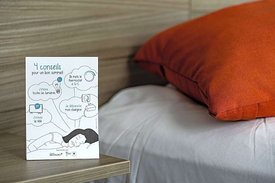 Contact Hôtel du Champ de Mars de Saint-Brieuc