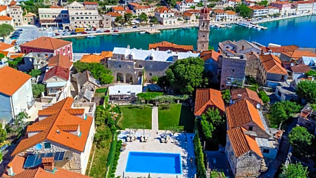 Puteus Palace Heritage Hotel