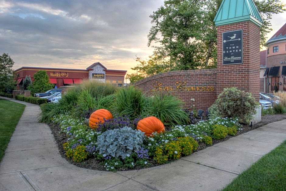 Holiday Inn Express & Suites Toledo South - Perrysburg By IHG