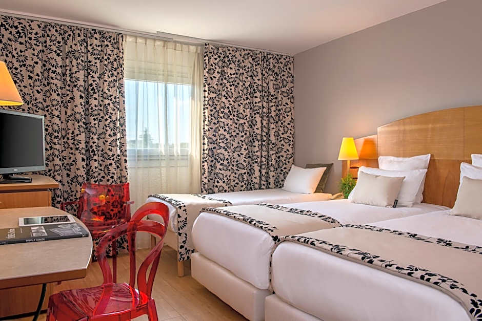 Photo 1 of 8 of Superior Triple Room