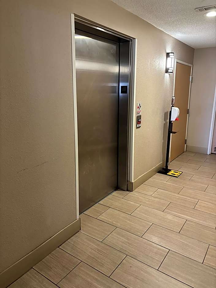 Baymont by Wyndham Fulton