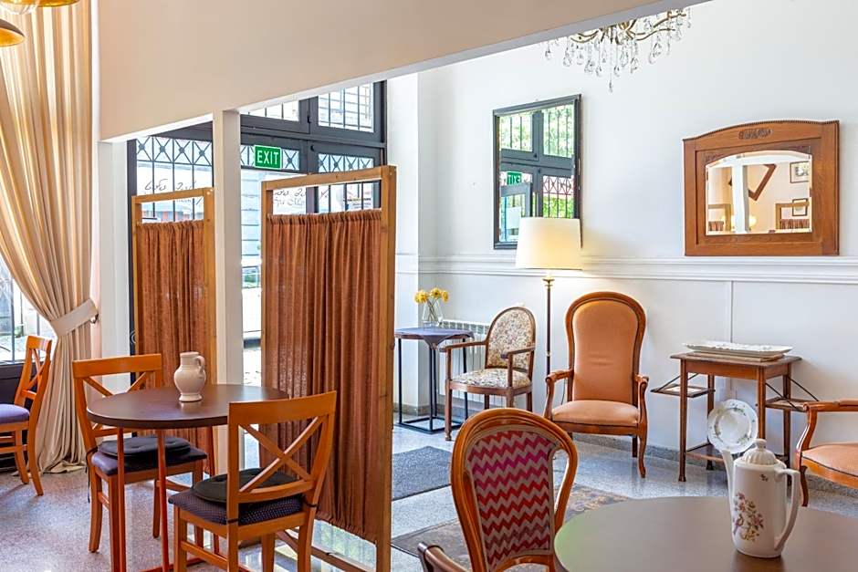 Hotel N16