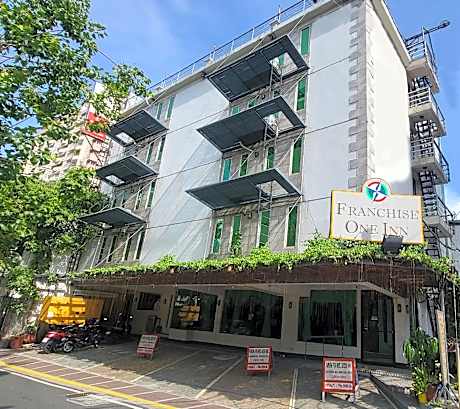 Franchise One Hotel 7430