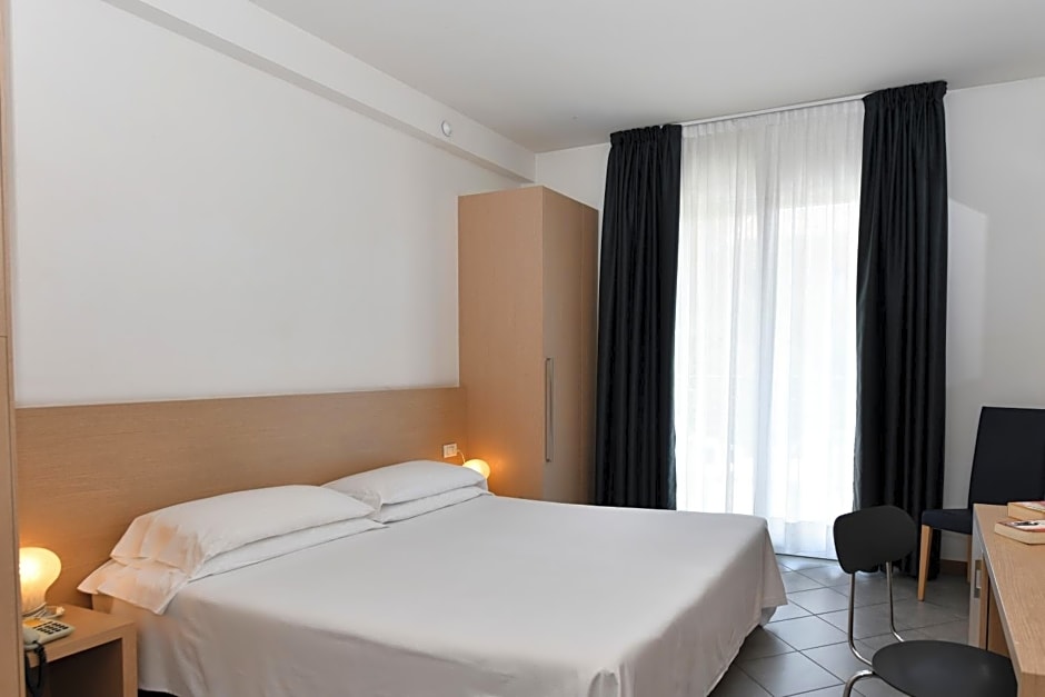 Hotel Eden