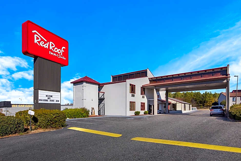 Red Roof Inn & Suites Monroe, NC