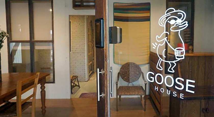 THE GOOSE HOUSE UBON