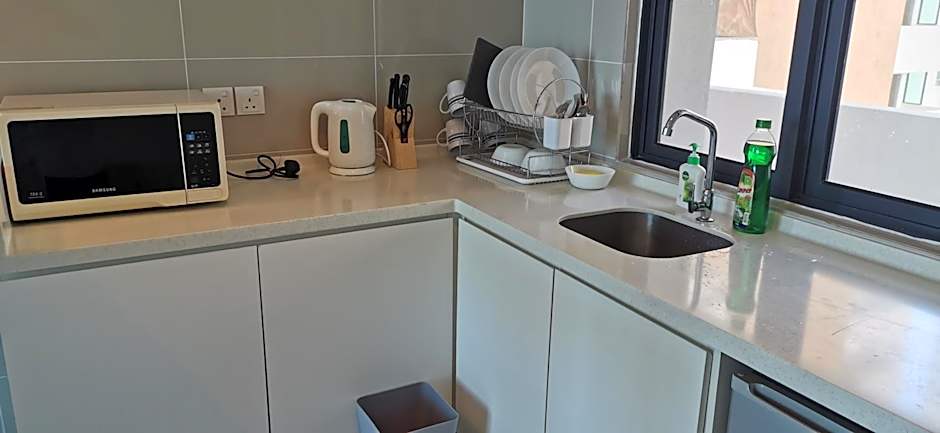 Dwharf Seaview Executive Suit PortDickson