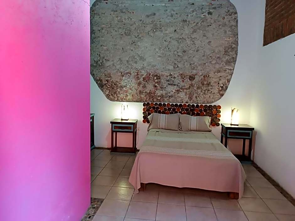 HOTEL BACANTES
