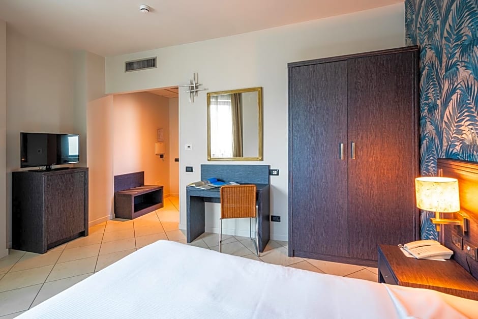 Hotel Parisi
