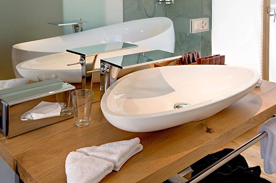 Firefly Luxury Suites