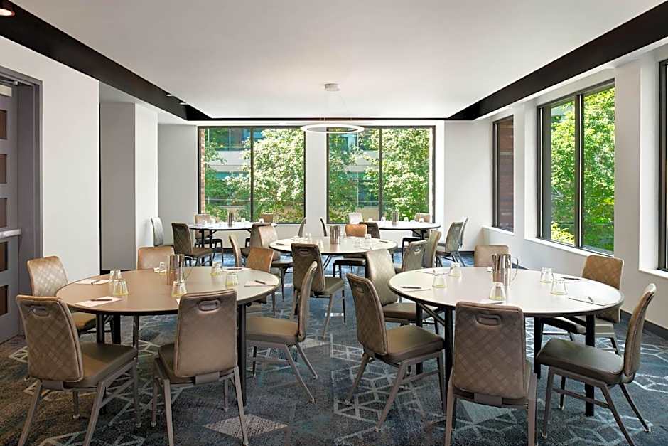 Astra Hotel, Seattle, a Tribute Portfolio Hotel by Marriott