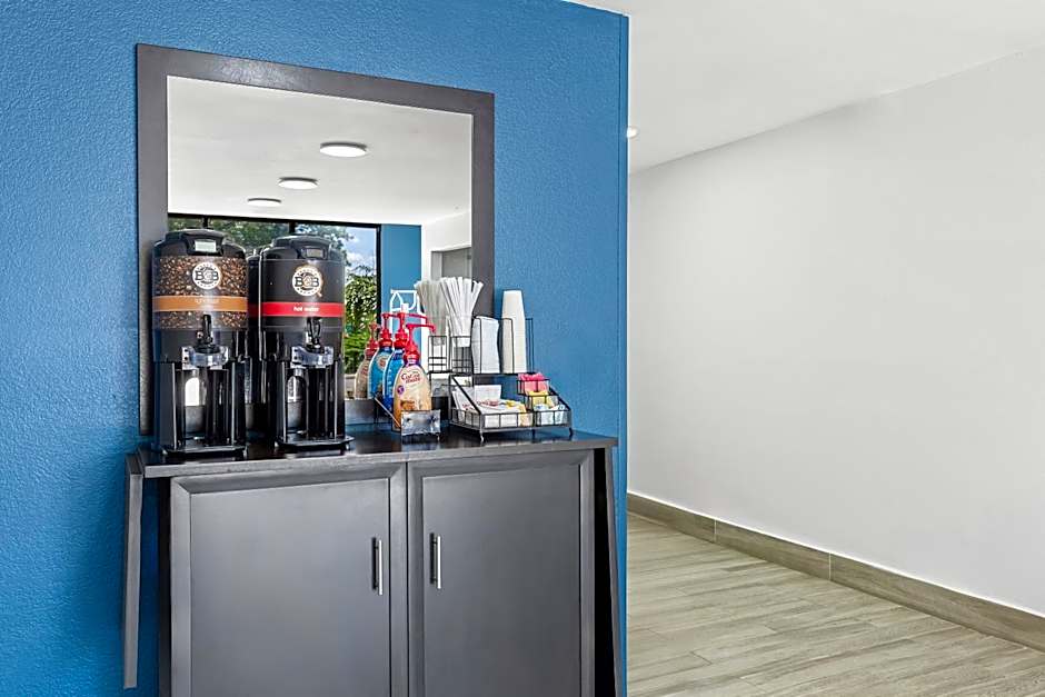 Suburban Studios Copley Akron West
