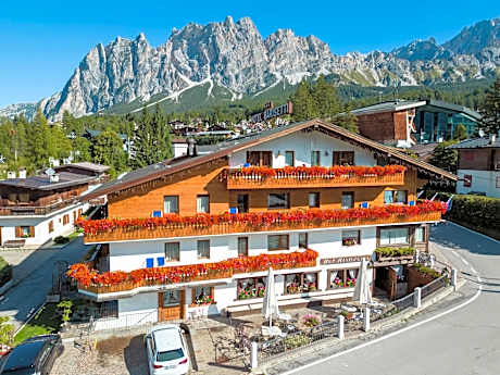 Barisetti Sport Hotel