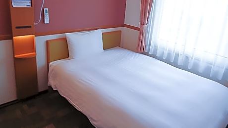 Standard Single Room - Smoking