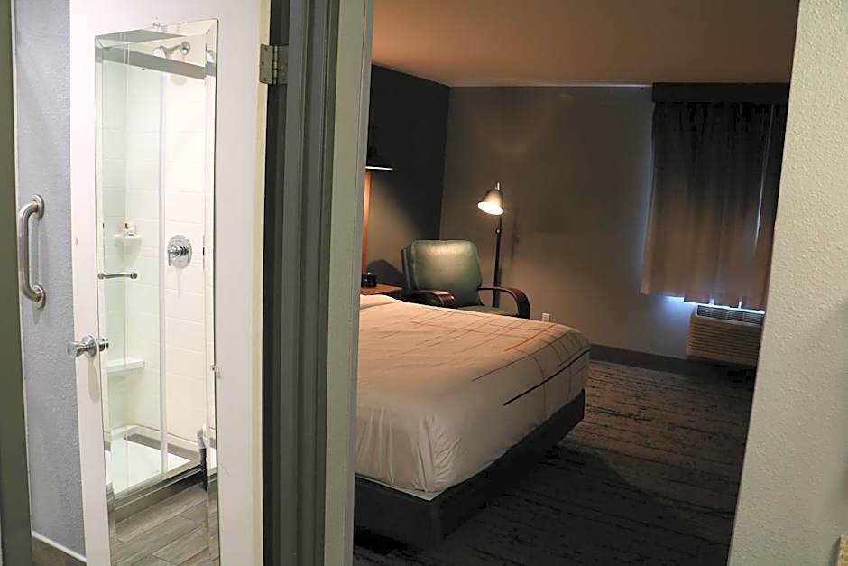 La Quinta Inn & Suites by Wyndham Chicago Gurnee