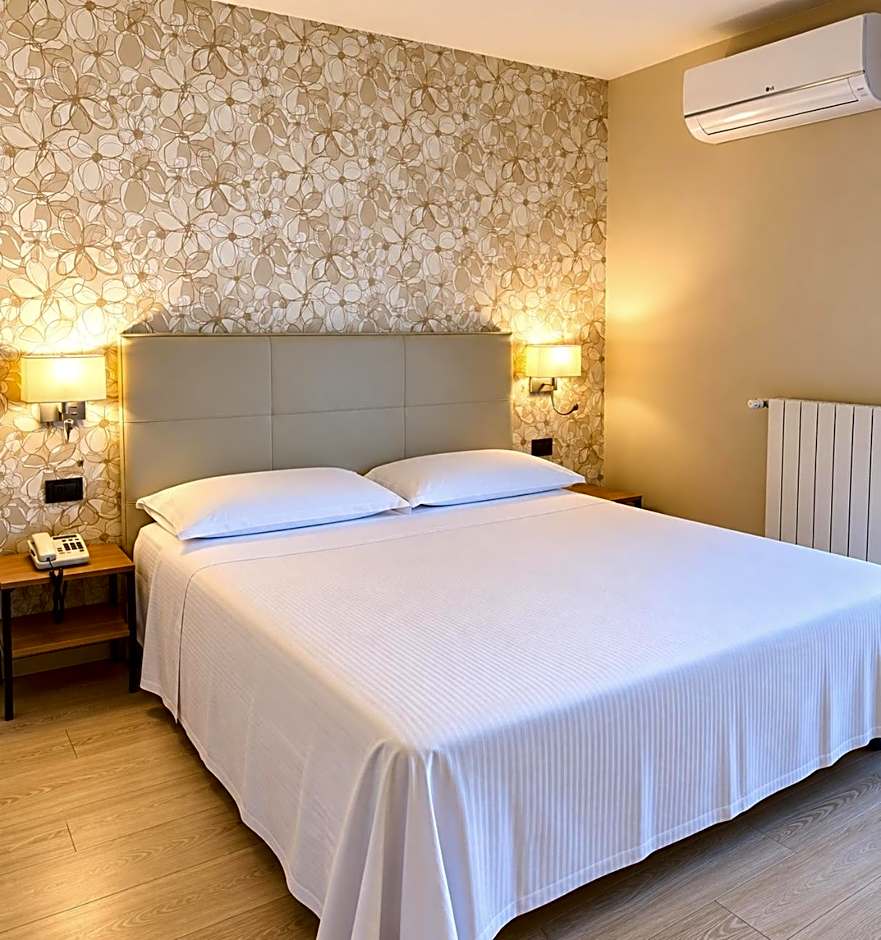 Hotel Parigi 2 & Spa