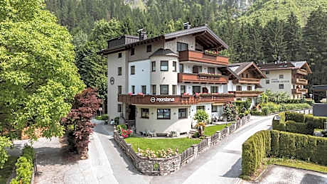Montana Apartments