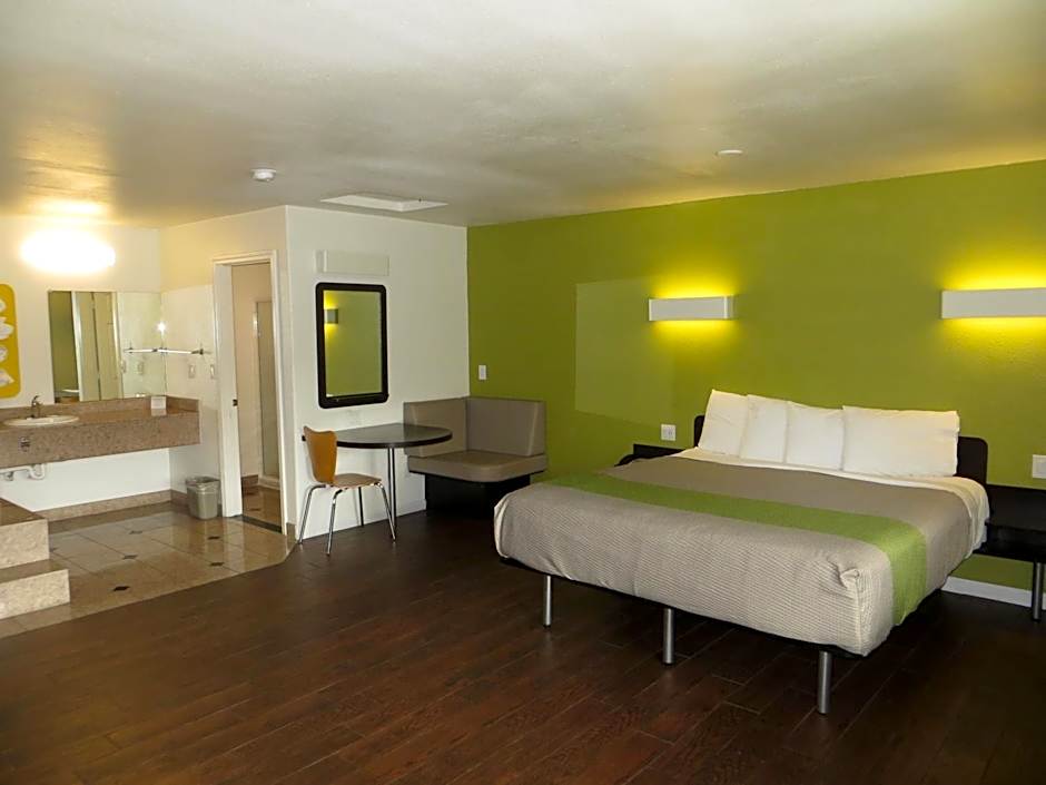 Fisherman's Cove Inn