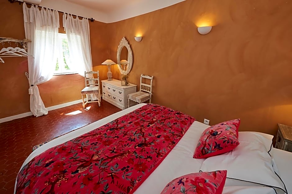 La Grande Maison De Nans