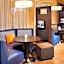 Courtyard by Marriott Toledo Airport Holland