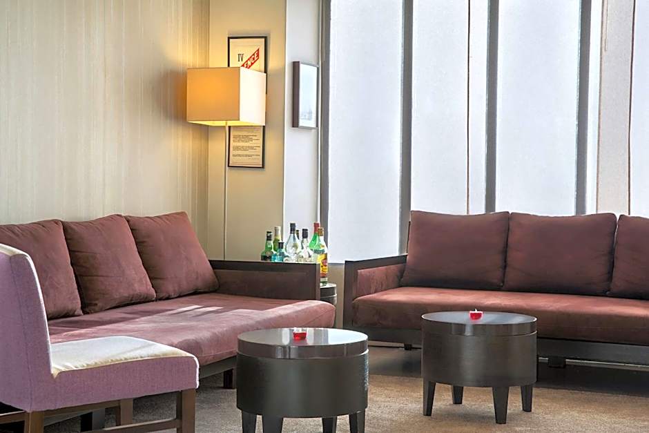 Best Western Rives de Paris La Defense