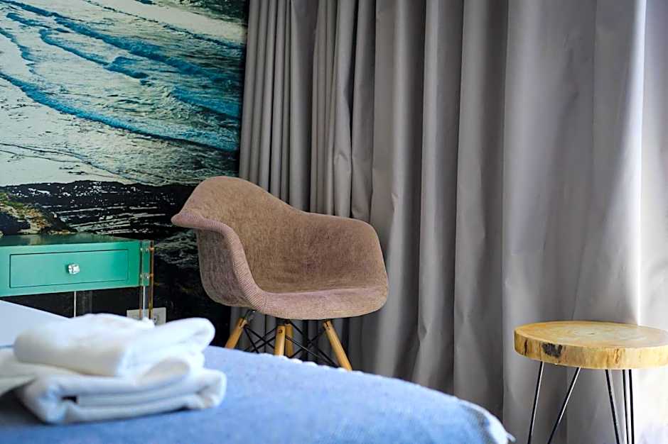 HI Arrifana Destination Hostel