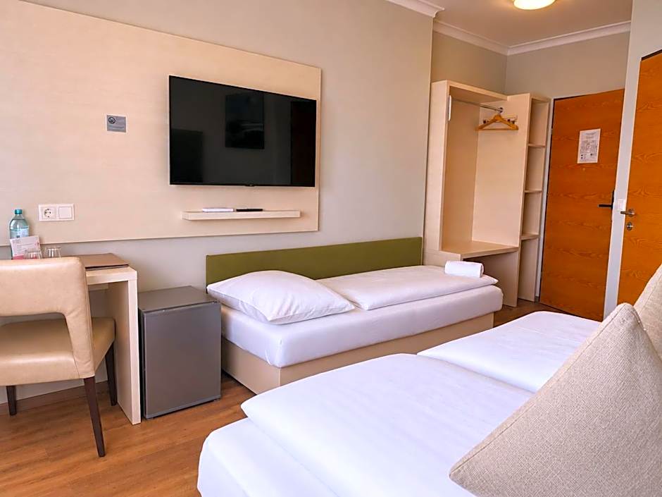Arion Airport Hotel