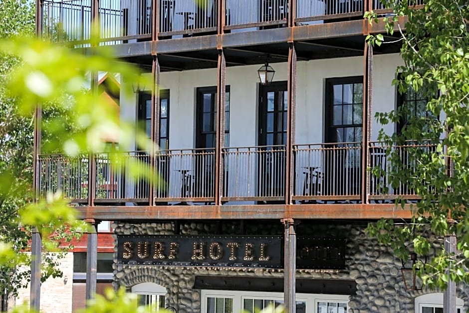 Surf Hotel & Chateau