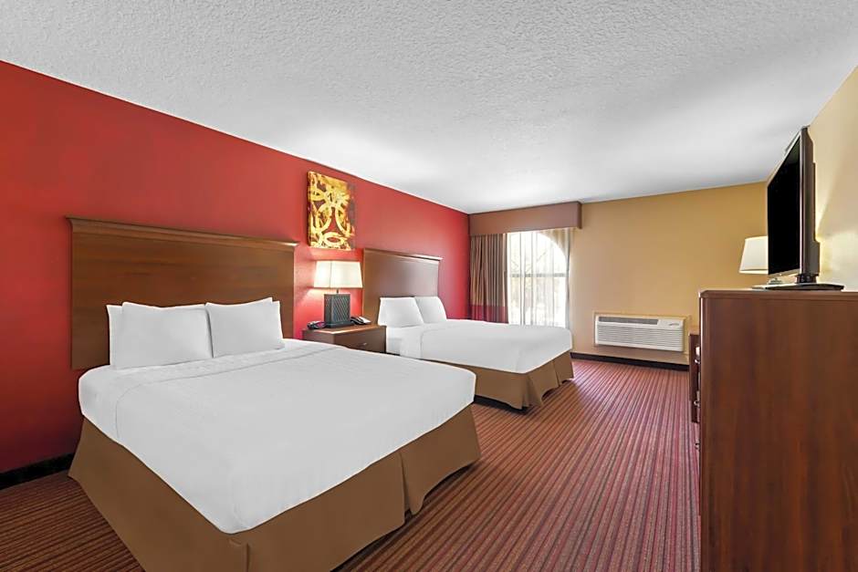 SureStay Plus by Best Western San Antonio Fiesta Inn