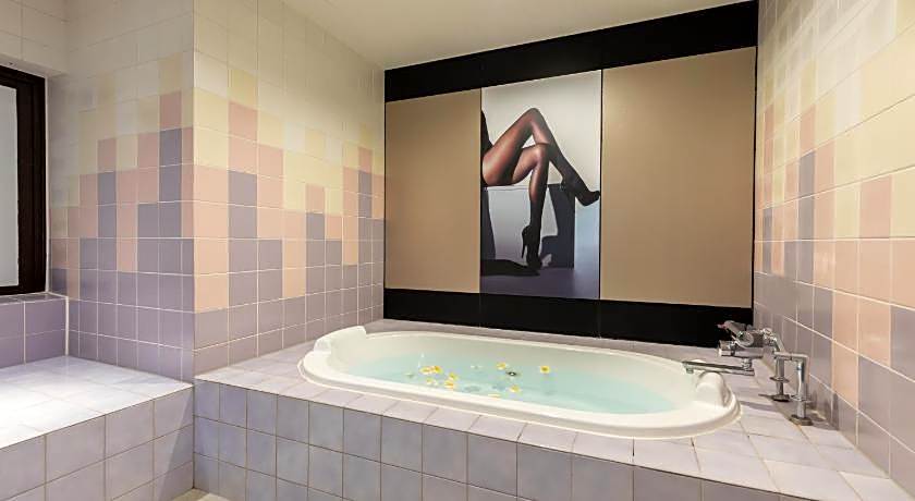 Yokkaichi Blanc Chapel Christmas (Adult Only)