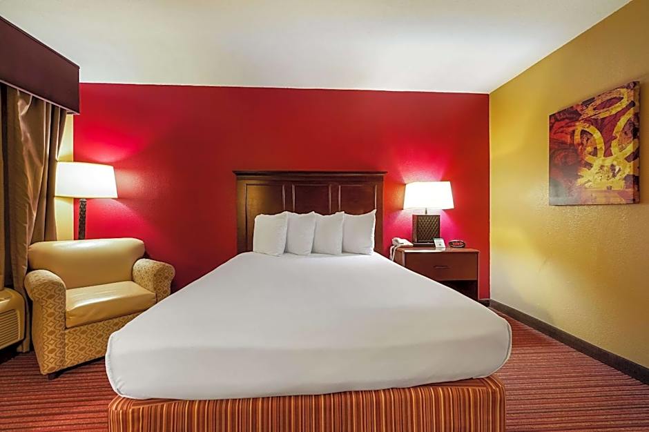 Quality Inn & Suites West Helena