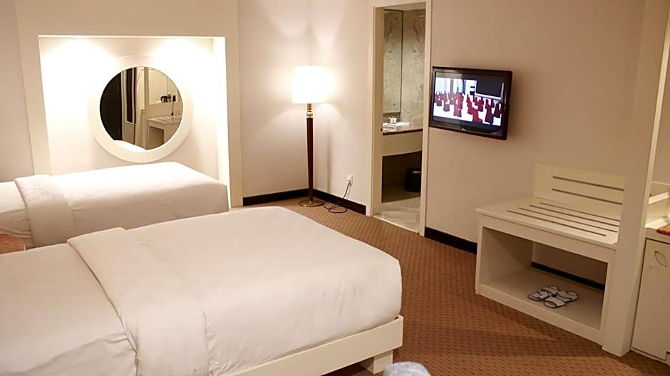 Photo 1 of 3 of Superior 2 Beds