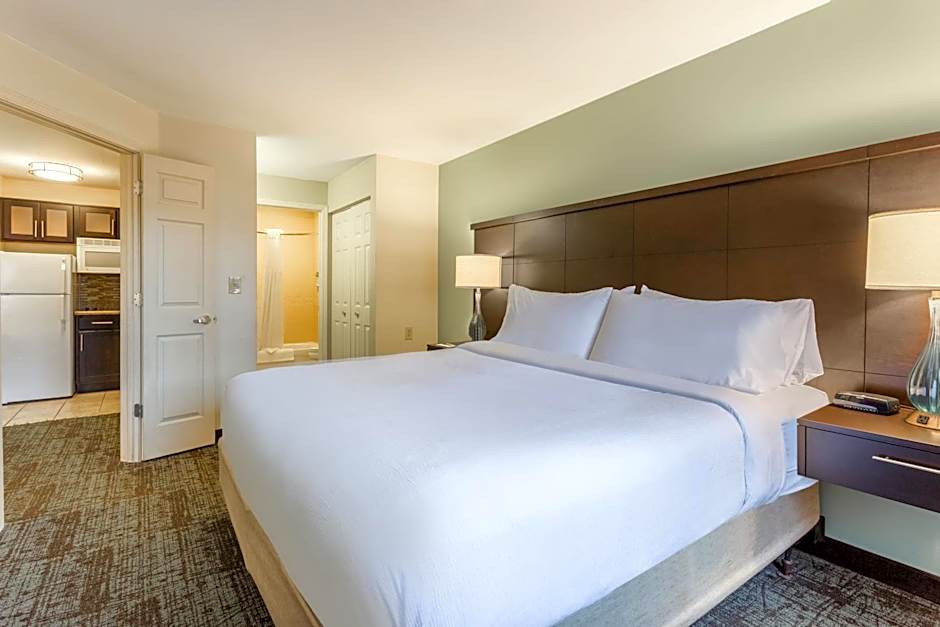 Staybridge Suites Davenport By IHG