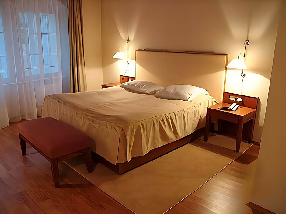 The Golden Wheel Boutique Hotel