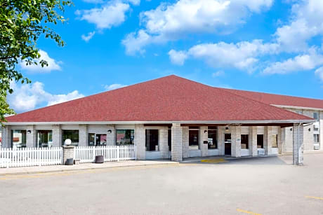 Days Inn by Wyndham Jackson