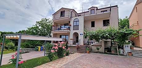 Nadija Rooms Funtana