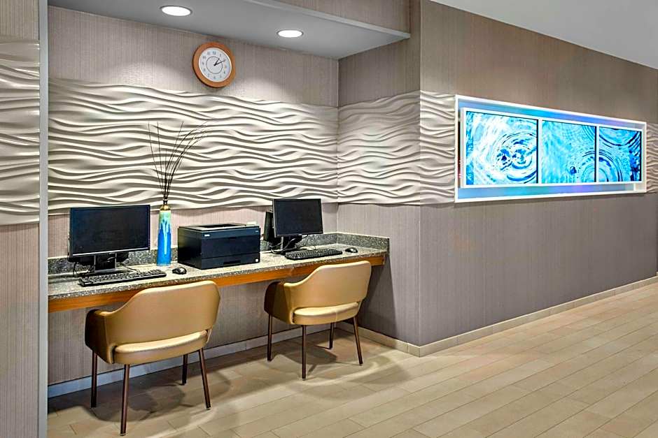 SpringHill Suites by Marriott Long Island Brookhaven